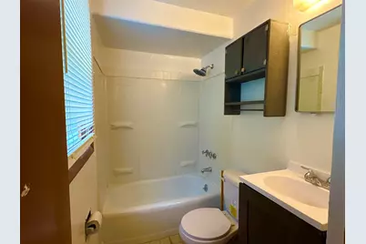 5713 N 96th St, Milwaukee, WI 53225 - Photo 9