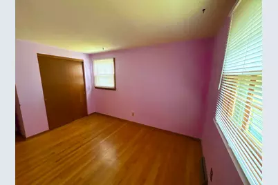 5713 N 96th St, Milwaukee, WI 53225 - Photo 13