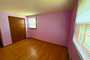 5713 N 96th St, Milwaukee, WI 53225 - Photo 13