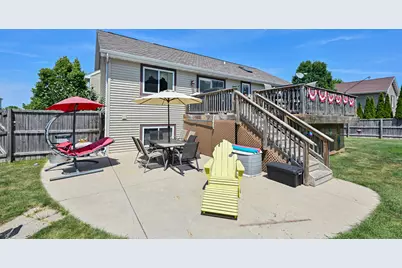415  Sunny Hill Dr, Elkhorn, WI 53121 - Photo 21