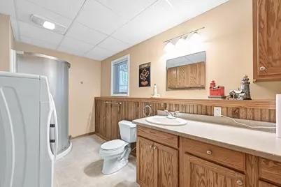 415  Sunny Hill Dr, Elkhorn, WI 53121 - Photo 19