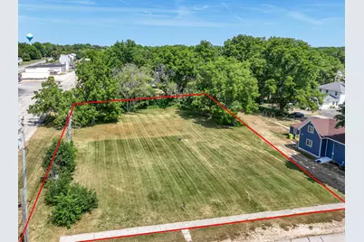 37  1st St, Darien, WI 53114 - Photo 1