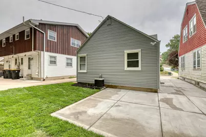 6633  Hillside Ln, Wauwatosa, WI 53213 - Photo 21