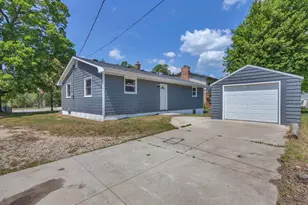 636 Giddings Ave, Sheboygan Falls, WI 53085 - Photo 27