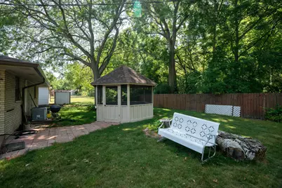 1210  18th Ave, South Milwaukee, WI 53172 - Photo 17