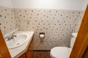 1210 18th Ave, South Milwaukee, WI 53172 - Photo 7