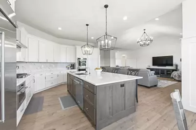 1740  Stonemill Cir, Lake Geneva, WI 53147 - Photo 19
