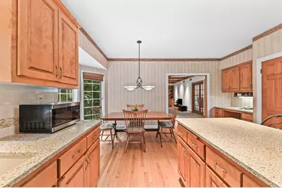 3820  Charter Point Ct, Brookfield, WI 53045 - Photo 13