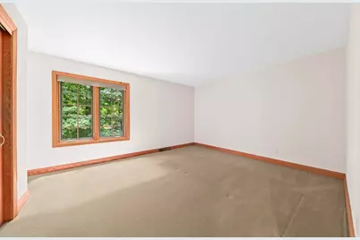 3820  Charter Point Ct, Brookfield, WI 53045 - Photo 25
