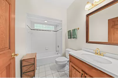3820  Charter Point Ct, Brookfield, WI 53045 - Photo 17