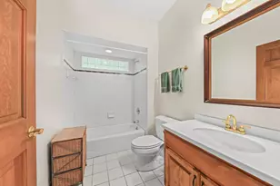 3820 Charter Point Ct, Brookfield, WI 53045 - Photo 17