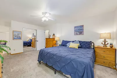 1247 N Breezeland Rd, Summit, WI 53066 - Photo 17