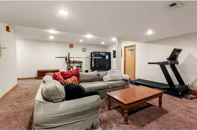 16725  Mary Cliff Ct, Brookfield, WI 53005 - Photo 21
