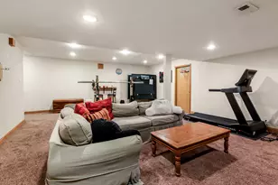 16725 Mary Cliff Ct, Brookfield, WI 53005 - Photo 21