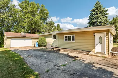 1422 N 2nd St, Watertown, WI 53098 - Photo 1