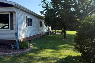 1463 Sunrise Trail, Lyons, WI 53105 - Photo 25