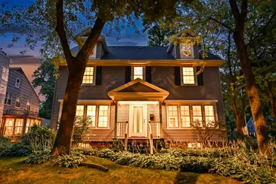 2000  Forest St, Wauwatosa, WI 53213 - Photo 37