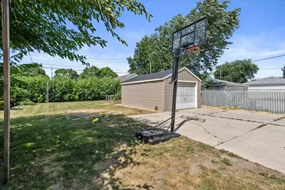 6426 W Wilbur Ave, Milwaukee, WI 53220 - Photo 27