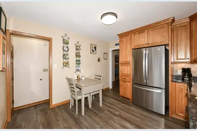 2777 N 81st St, Milwaukee, WI 53222 - Photo 11