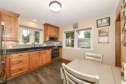 2777 N 81st St, Milwaukee, WI 53222 - Photo 9