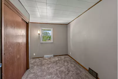 2320 E Sandy Acre Rd, West Bend, WI 53090 - Photo 11
