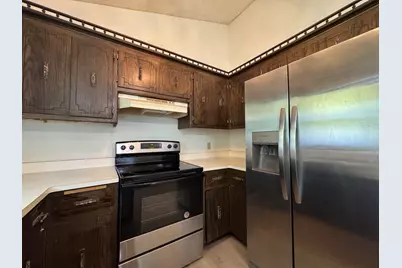 2330 S Brookside Pkwy, New Berlin, WI 53151 - Photo 5