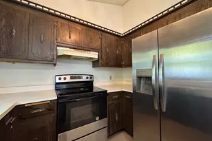 2330 S Brookside Pkwy, New Berlin, WI 53151 - Photo 5
