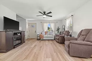 5723 65th St, Kenosha, WI 53142 - Photo 3