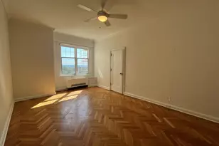 925 E Wells St, Milwaukee, WI 53202 - Photo 15