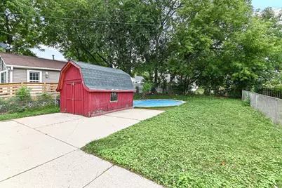 3746 S 92nd St, Milwaukee, WI 53228 - Photo 19