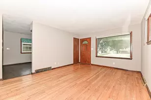3746 S 92nd St, Milwaukee, WI 53228 - Photo 5