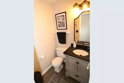 1400 S Ridgeway Rd, New Berlin, WI 53146 - Photo 13