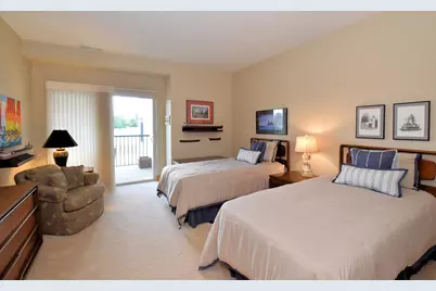 N74W13737  Appleton Ave #316, Menomonee Falls, WI 53051 - Photo 27