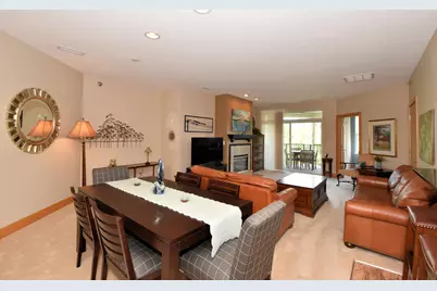 N74W13737  Appleton Ave #316, Menomonee Falls, WI 53051 - Photo 9