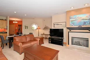 N74W13737 Appleton Ave, Menomonee Falls, WI 53051 - Photo 5