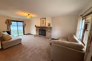 2970 S 99th St, West Allis, WI 53227 - Photo 7