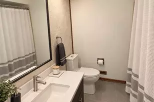 2970 S 99th St, West Allis, WI 53227 - Photo 13