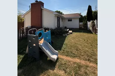 2970 S 99th St, West Allis, WI 53227 - Photo 25