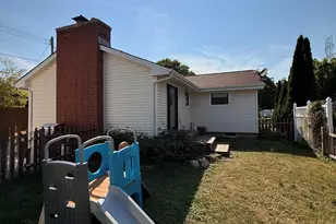 2970 S 99th St, West Allis, WI 53227 - Photo 25