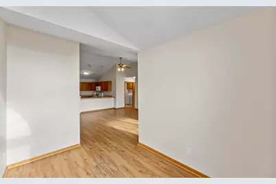 W1060  Marietta Ave #114, Ixonia, WI 53036 - Photo 11