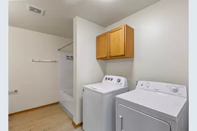 W1060  Marietta Ave #114, Ixonia, WI 53036 - Photo 21