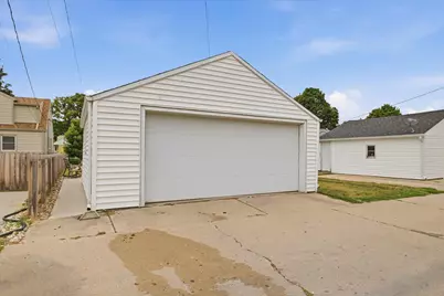 2140 S 109th St, West Allis, WI 53227 - Photo 19