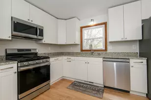 21300 Astolat Dr, Brookfield, WI 53045 - Photo 5