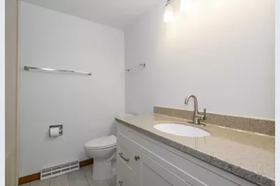 21300  Astolat Dr, Brookfield, WI 53045 - Photo 39