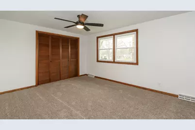 21300  Astolat Dr, Brookfield, WI 53045 - Photo 29