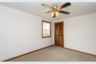 21300  Astolat Dr, Brookfield, WI 53045 - Photo 25
