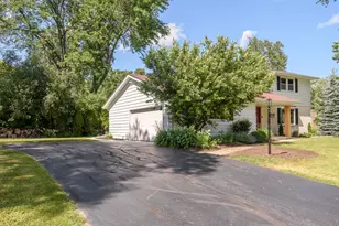 21300 Astolat Dr, Brookfield, WI 53045 - Photo 47