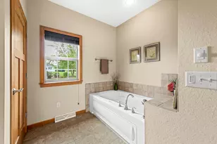 797 Estate Dr, Fond du Lac, WI 54935 - Photo 33