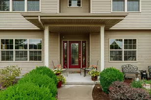 797 Estate Dr, Fond du Lac, WI 54935 - Photo 3