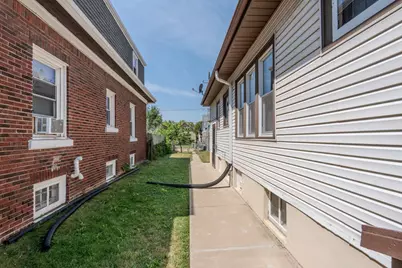 3783 N 12th St, Milwaukee, WI 53206 - Photo 3